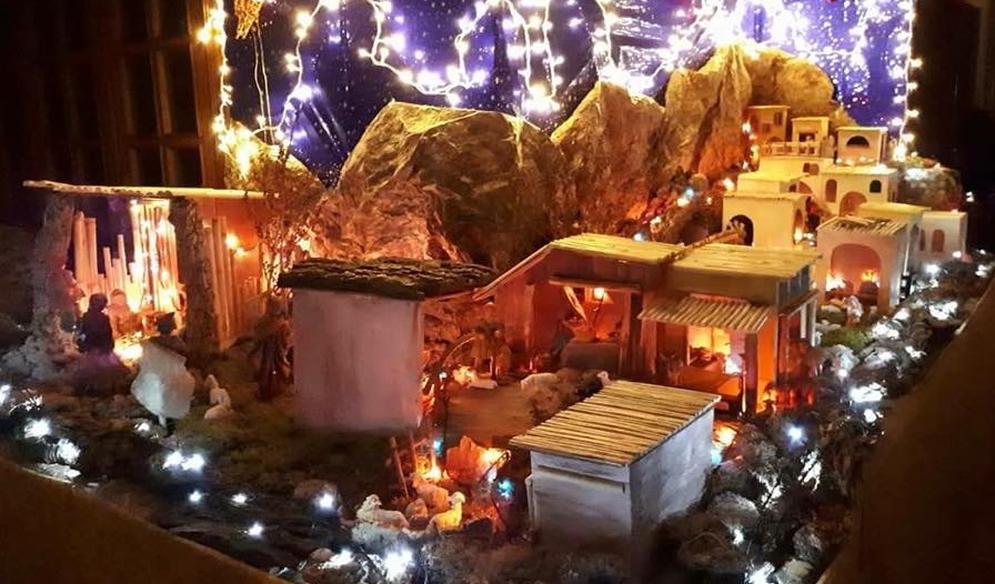 Presepe Immagini Natalizie.Sinnai Concorso Presepi Vetrine E Addobbi Natalizi Ecco Regolamento E Modulo Di Iscrizione